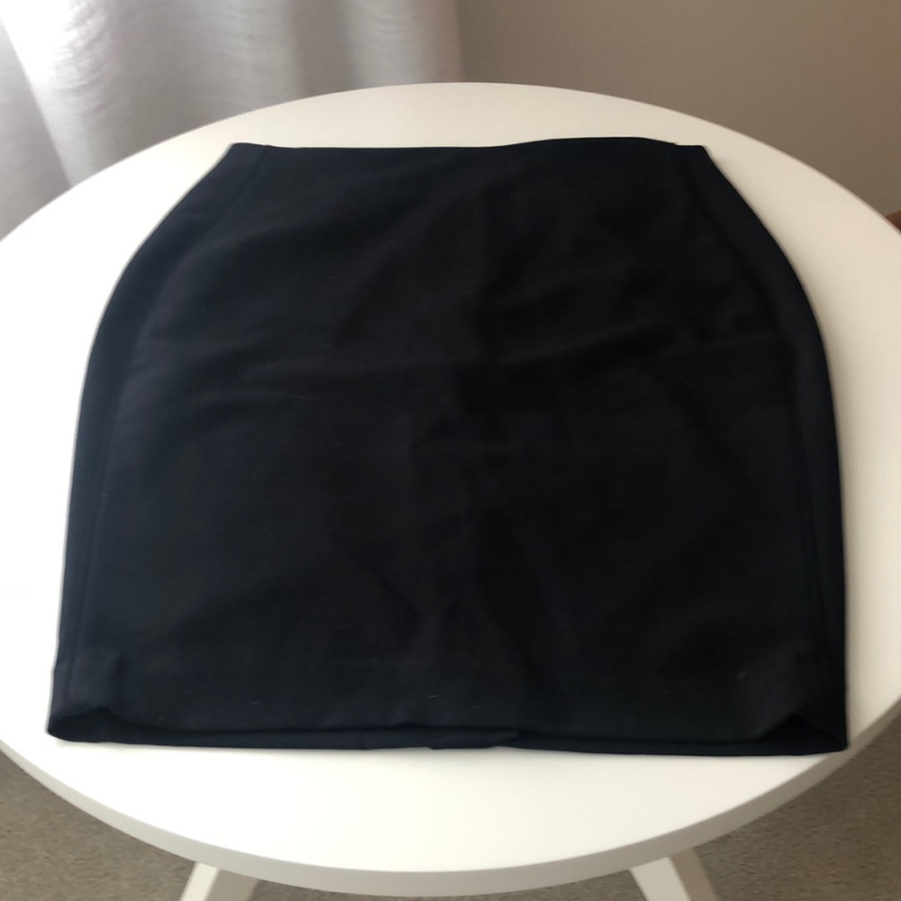 Limited pencil skirt
